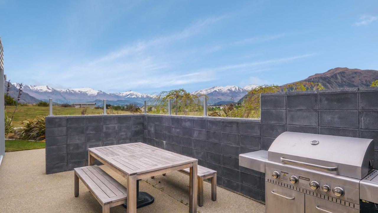 Infinity And Beyond Villa Wanaka Buitenkant foto