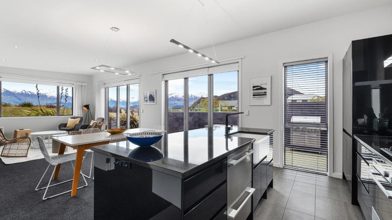 Infinity And Beyond Villa Wanaka Buitenkant foto