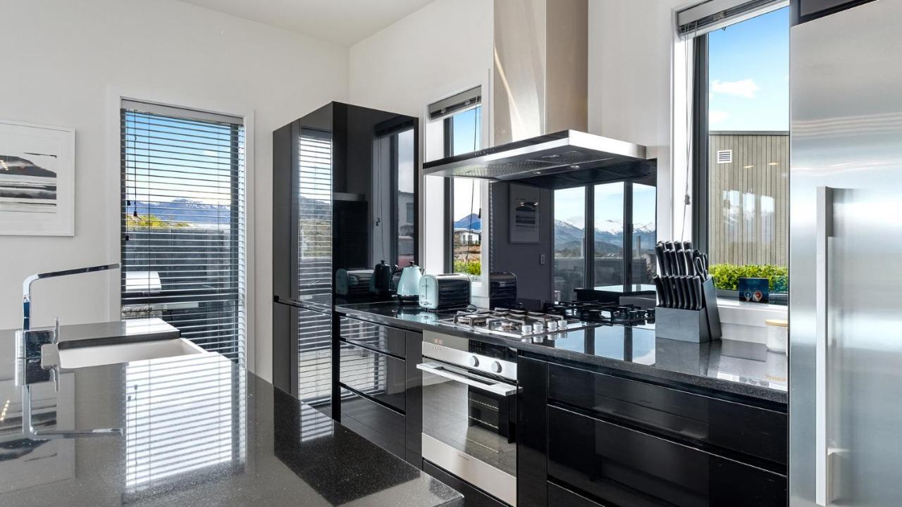 Infinity And Beyond Villa Wanaka Buitenkant foto